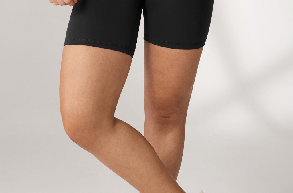 Women's Hugcurve No Front Seam Biker Shorts 6" Black