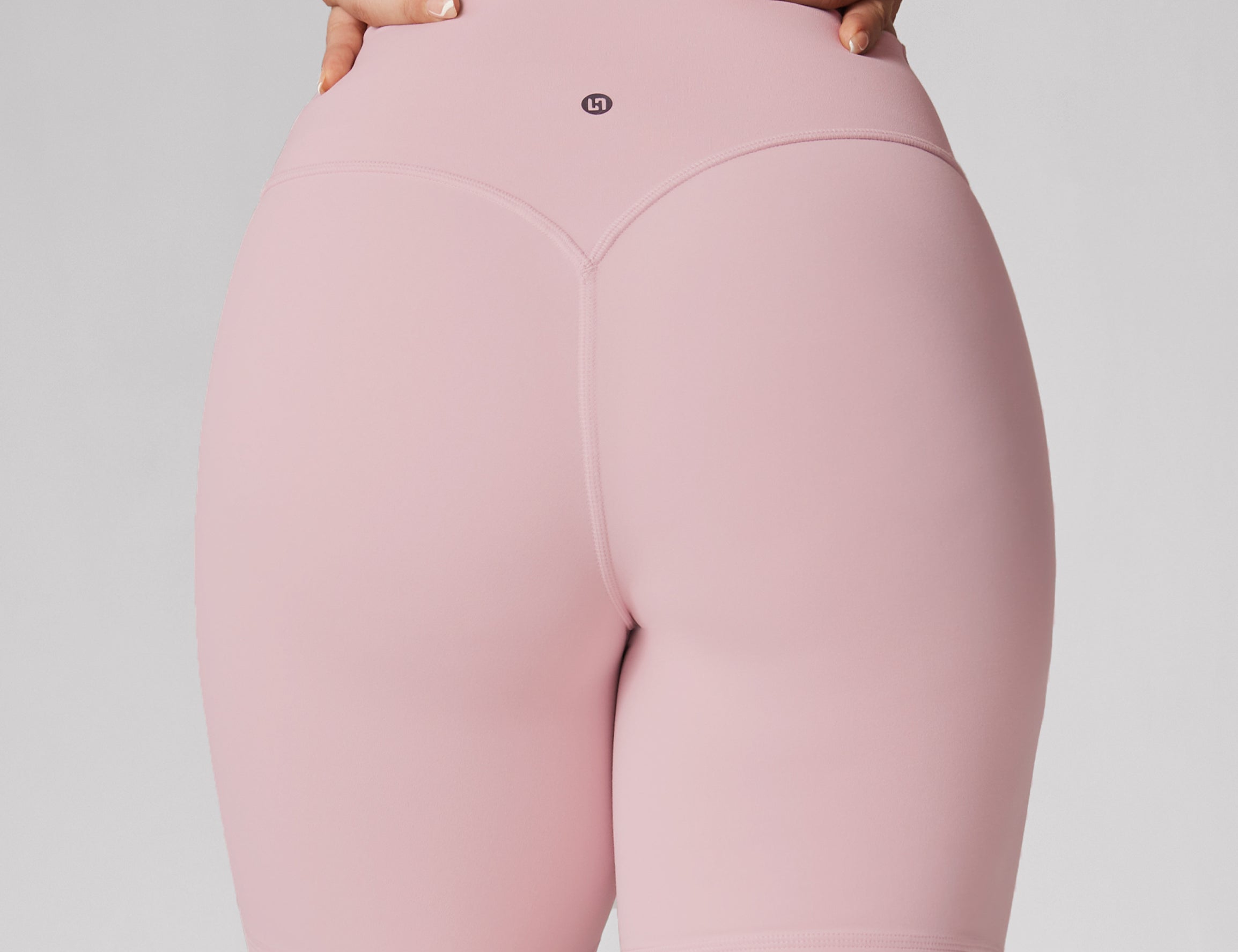 Women's Hugcurve No Front Seam Biker Shorts 6" Rosa Pink