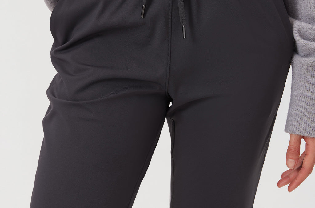 Women's Stretch Drawstring 7/8 Pants with Pockets 27'' Coffee Brown